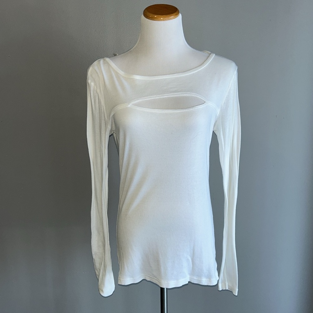 LEITH Long Sleeve L White Top w/ Cutout EUC